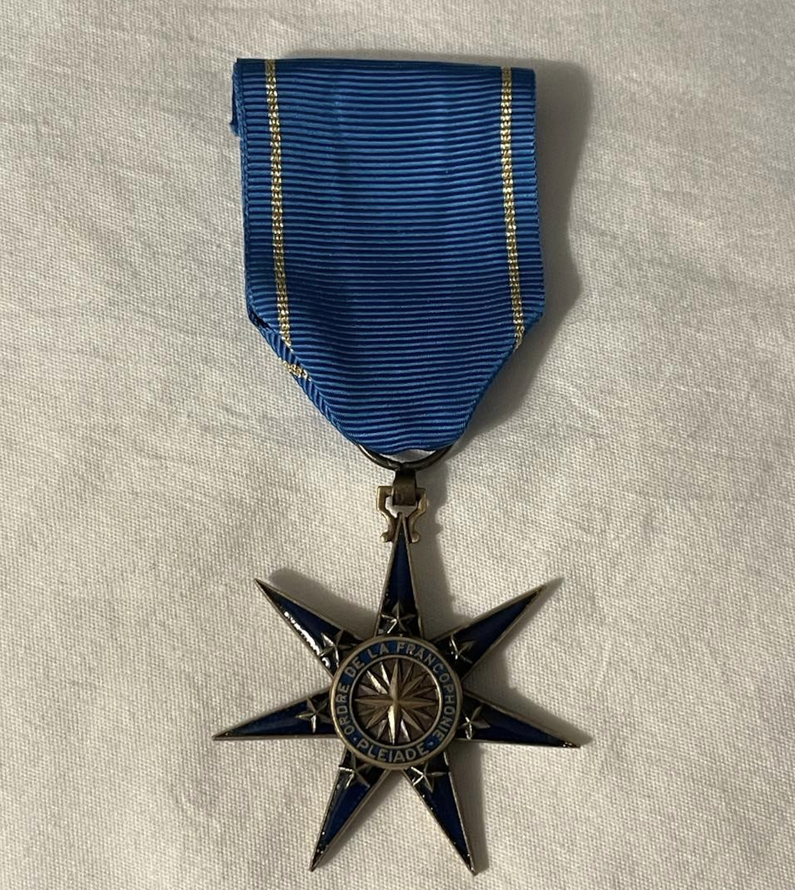 Deux personnes de Hearst reçoivent la médaille de l’Ordre de la Pléiade en même temps